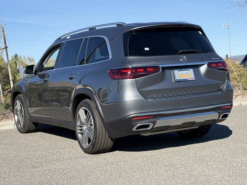 New 2026 Mercedes-Benz GLS 450 4MATIC image 10
