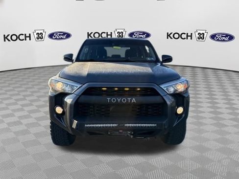 Used 2020 Toyota 4Runner SR5 image 2