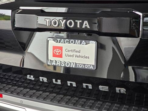 Used 2026 Toyota 4Runner Limited AWD/4WD image 13