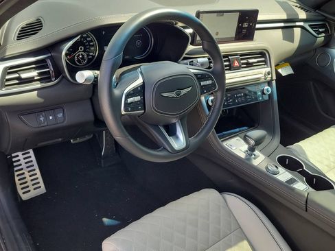 Used 2025 Genesis G70 3.3T Advanced w/ Sport Prestige Package RWD image 13