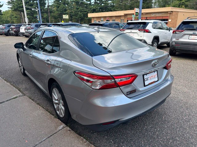 Used 2019 Toyota Camry LE FWD image 5