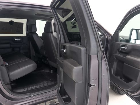 Used 2021 GMC Sierra 3500 4x4 Crew Cab w/ Convenience Package image 12