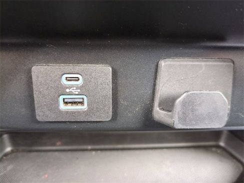 Certified 2022 Ford F150 Lariat w/ Equipment Group 501A Mid image 22