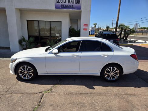 Used 2015 Mercedes-Benz C 300 4MATIC Sedan image 2
