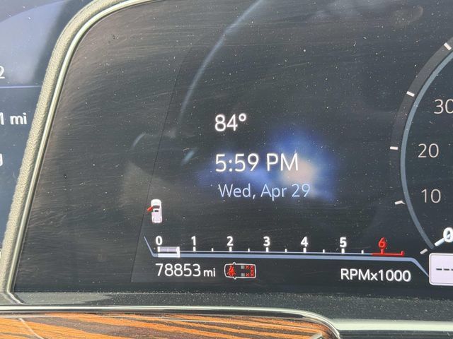 Used 2023 Cadillac Escalade ESV Premium Luxury AWD/4WD image 29