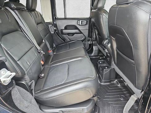 Used 2021 Jeep Wrangler Unlimited Sahara image 20