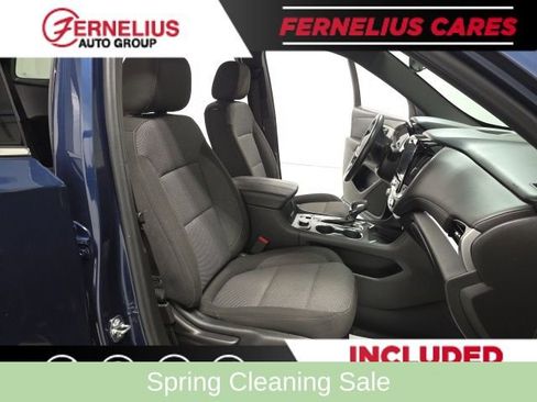 Used 2023 Chevrolet Traverse LT AWD/4WD image 18