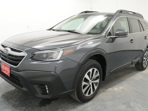 Used 2020 Subaru Outback Premium AWD/4WD image 3