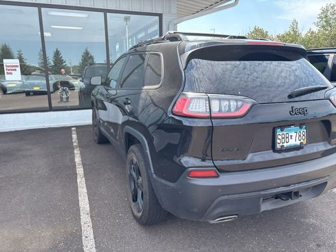 Used 2021 Jeep Cherokee Latitude Lux w/ Sun & Sound Group AWD/4WD image 5