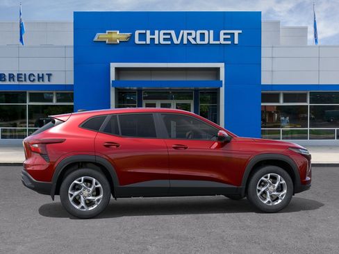 New 2026 Chevrolet Trax LS image 29