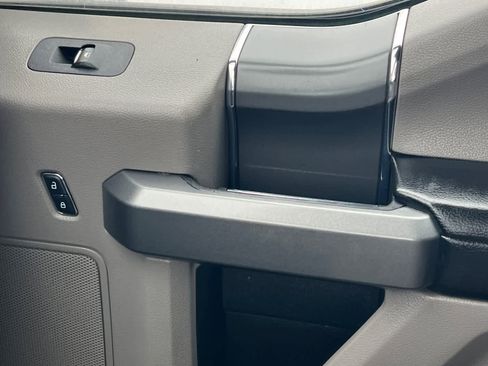 Used 2016 Ford F150 XLT w/ Equipment Group 302A Luxury image 20