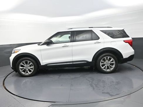 Used 2021 Ford Explorer Limited w/ Equipment Group 301A image 28