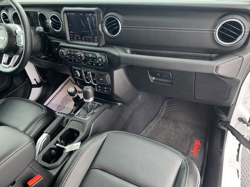 Used 2023 Jeep Wrangler Unlimited Sahara w/ LED Lighting Group image 31