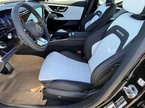 New 2026 Mercedes-Benz E 53 AMG e 4MATIC Sedan image 20