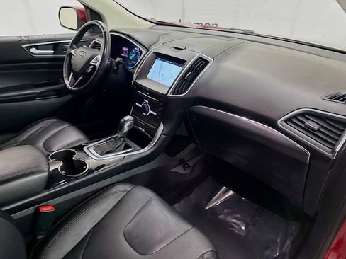 Used 2016 Ford Edge Titanium w/ Technology Package AWD/4WD image 30