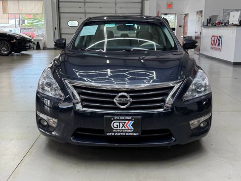 Used 2015 Nissan Altima 2.5 SL w/ Technology Package FWD image 6