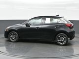 Used 2020 Toyota Yaris LE image 3