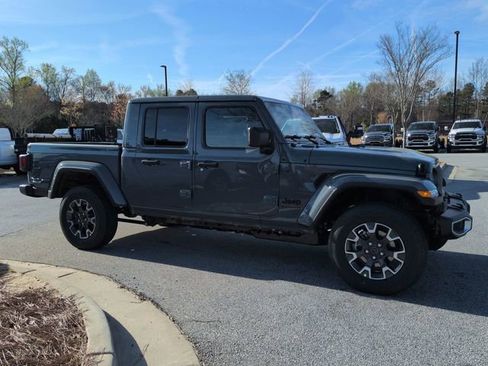 New 2026 Jeep Gladiator Sport image 2