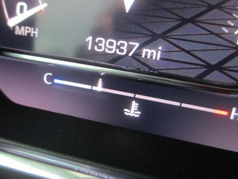 Certified 2024 GMC Sierra 3500 Denali Ultimate image 36