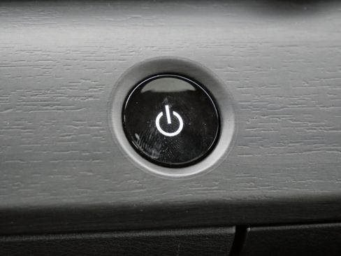 Used 2023 Nissan Ariya AWD image 29