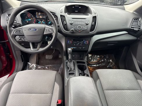 Used 2017 Ford Escape SE image 40