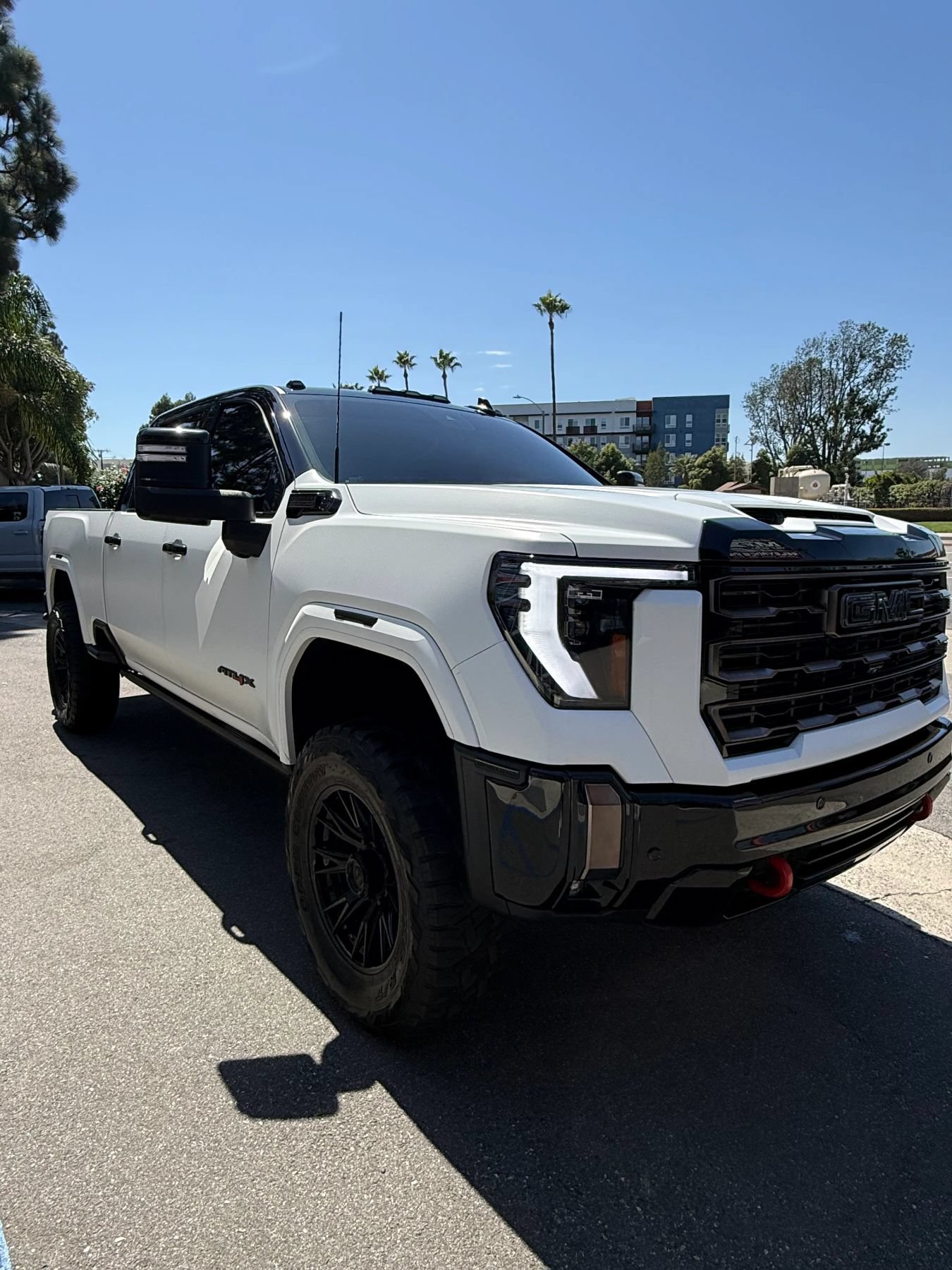 Used 2024 GMC Sierra 2500 AT4X AWD/4WD image 1