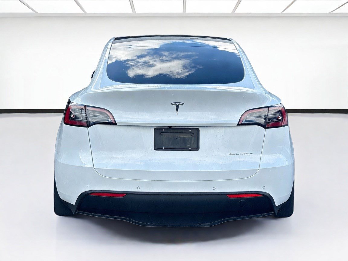 Used 2022 Tesla Model Y Long Range AWD/4WD image 5