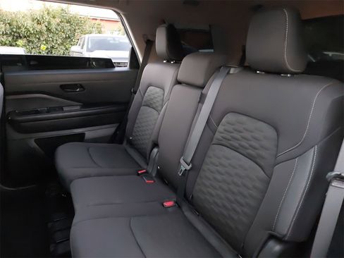 Used 2024 Nissan Pathfinder S w/ Cargo Package image 15