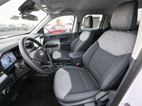 New 2025 Ford Maverick XLT image 15