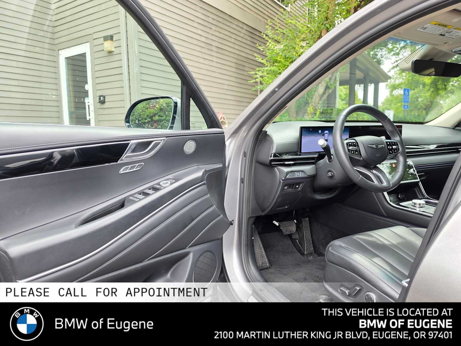 Used 2025 Genesis GV80 2.5T Standard AWD/4WD image 23
