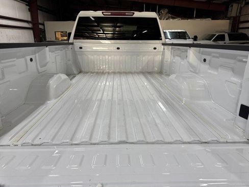 Used 2025 Chevrolet Silverado 3500 W/T image 8