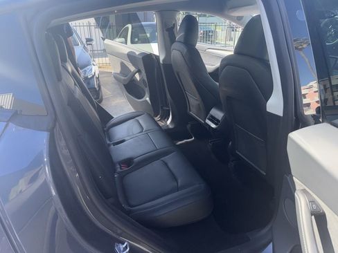 Used 2024 Tesla Model Y Long Range image 11