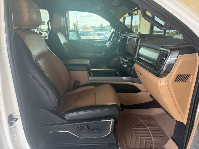 Used 2023 Ford F350 Lariat w/ Lariat Ultimate Package AWD/4WD image 28