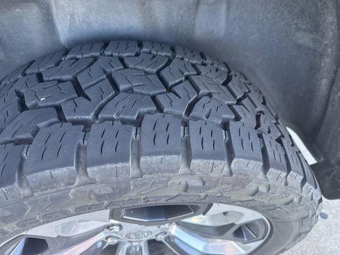 Used 2019 RAM 1500 Limited AWD/4WD image 14