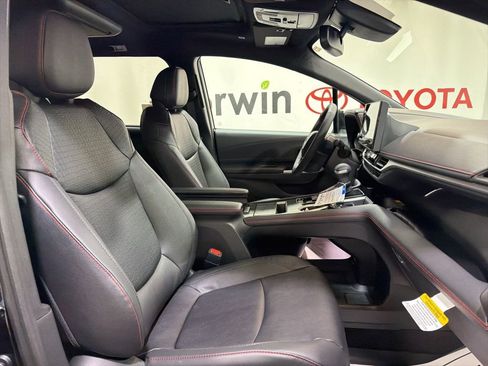 Used 2026 Toyota Sienna XSE image 12