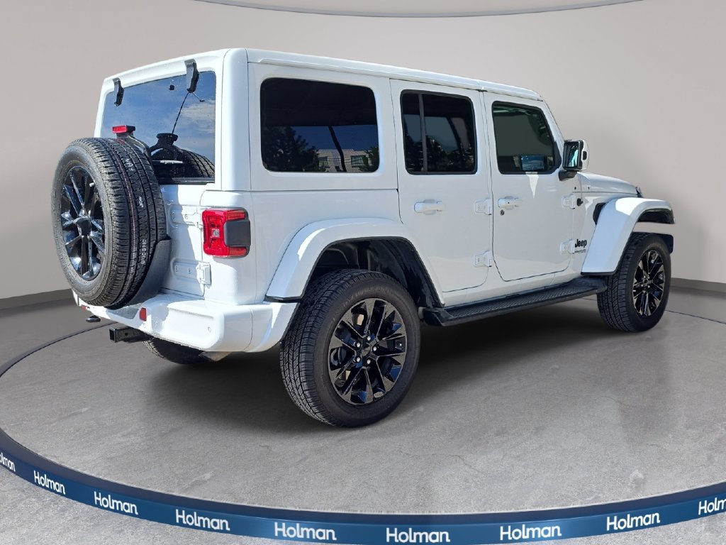 Used 2021 Jeep Wrangler Unlimited Sahara AWD/4WD image 6