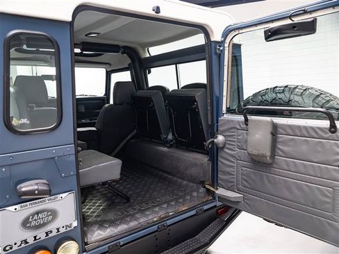 Used 1997 Land Rover Defender 90 AWD/4WD image 32
