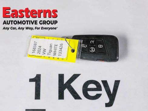 Used 2024 Volkswagen Tiguan Wolfsburg Edition image 25