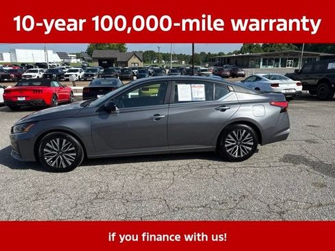 Used 2025 Nissan Altima 2.5 SV FWD image 1
