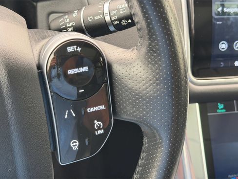Used 2019 Land Rover Range Rover Sport HSE AWD/4WD image 25