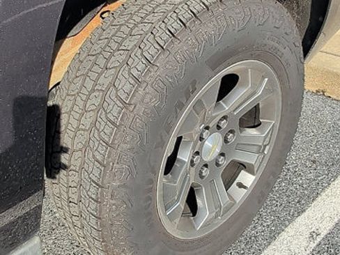 Used 2018 Chevrolet Tahoe LS w/ Skid Plate Package AWD/4WD image 10