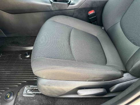 Used 2024 Toyota RAV4 LE FWD image 15