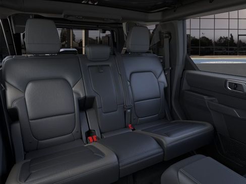 New 2025 Ford Bronco Outer Banks AWD/4WD image 11