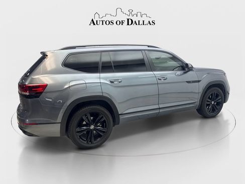 Used 2023 Volkswagen Atlas SEL R-Line AWD/4WD image 6