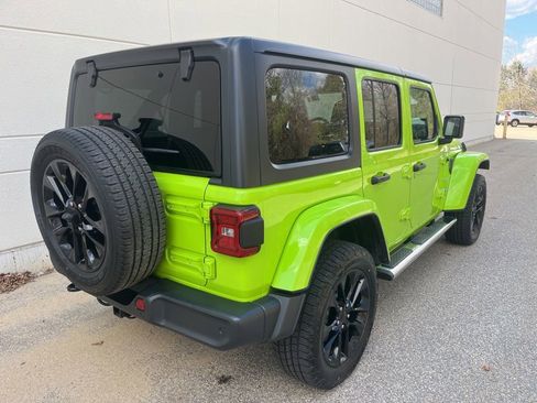 Used 2021 Jeep Wrangler Unlimited Sahara w/ Cold Weather Group AWD/4WD image 5