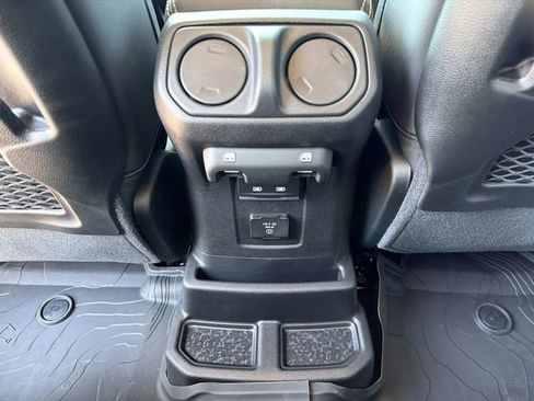 New 2026 Jeep Wrangler Unlimited Sahara AWD/4WD image 17