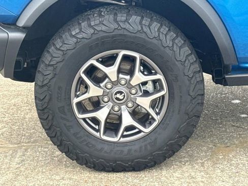 Used 2025 Ford Bronco Badlands AWD/4WD image 6