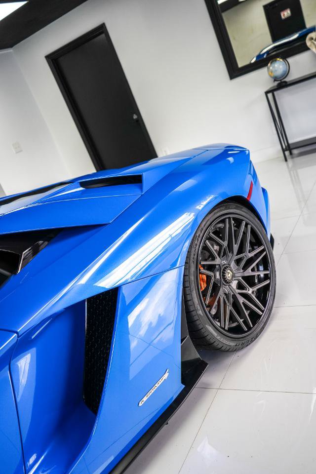 Used 2018 Lamborghini Aventador S AWD/4WD image 14