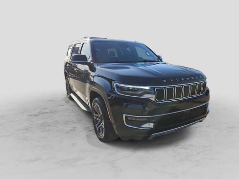 Used 2024 Jeep Wagoneer Series II w/ Flexible Seating Group AWD/4WD image 2