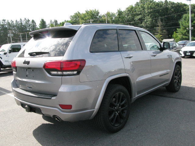 Used 2020 Jeep Grand Cherokee Altitude AWD/4WD image 4